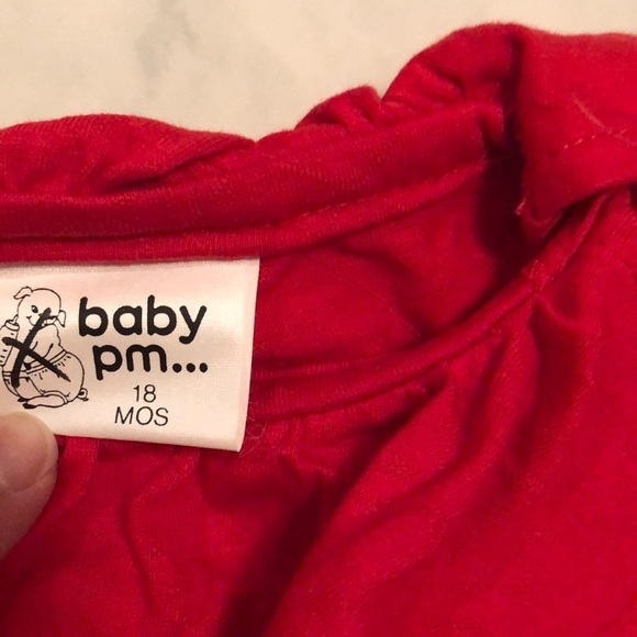 Levi’s stretch jeans and 2 new shirts. EUC! - Picture 6 of 6